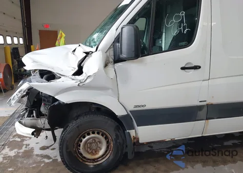 2011 Mercedes-Benz Sprinter 2500 High Roof from USA, damaged, VIN WD3PE8CBXB5609642